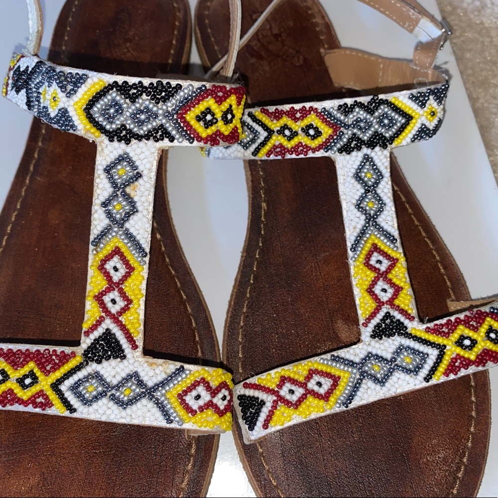 Steve Madden Freebird Juno White & Multicolor Beaded T Strap Sling Back Sandals